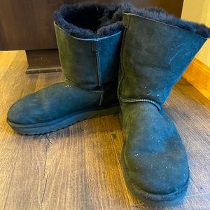 Short Black Ugg Classic Boots with Bows